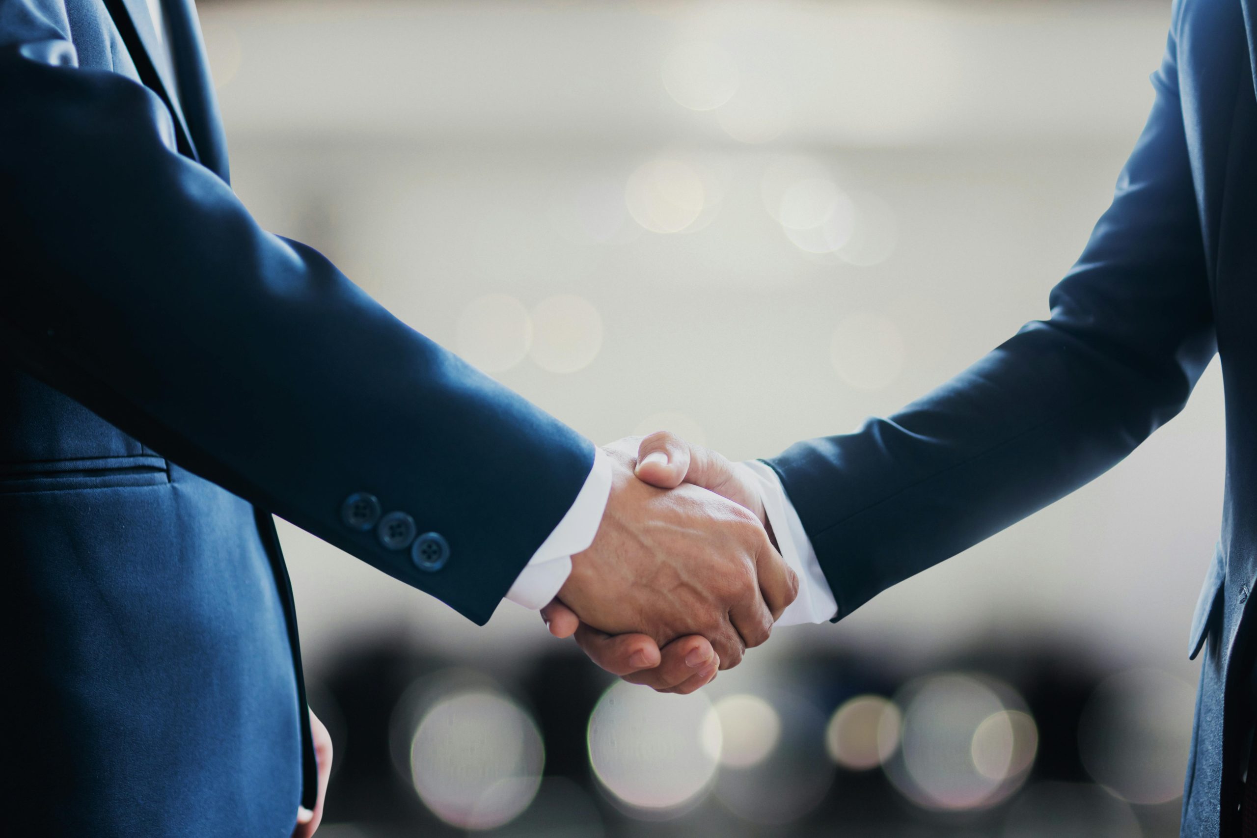 New collaboration between Eqonic Group and Barton Knight to accelerate renewable energy deployment